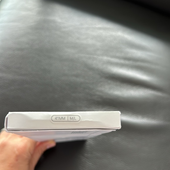 Brand new in box Apple Watch band (M/L) 41mm - Picture 3 of 3